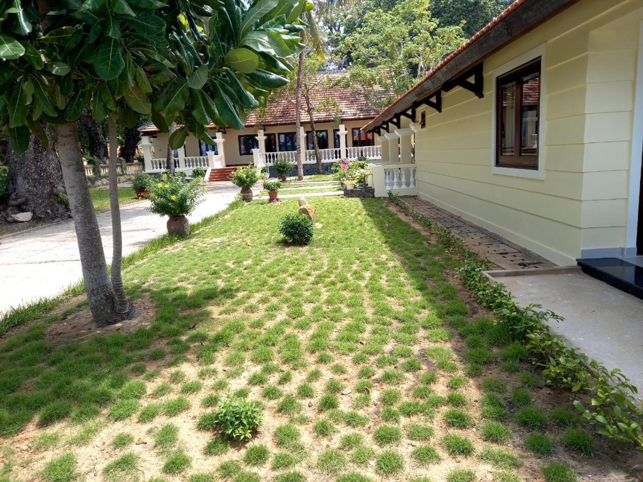 Sai Gon Con Dao Resort Екстериор снимка